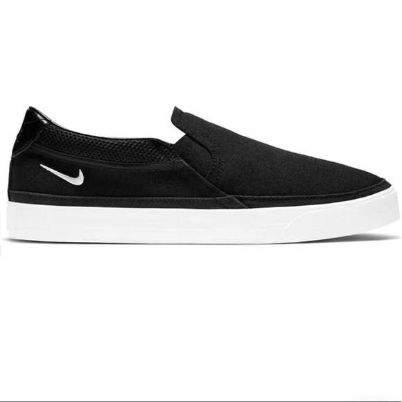 NIKE Court Legacy Sneaker
Size & Width: 8 M
Color: BLACK/WHITE - Picture 3 of 7